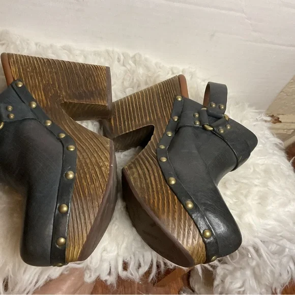 Kork-ease Studded Ankle strap clogs ( Bette style) 6 - Picture 5 of 12